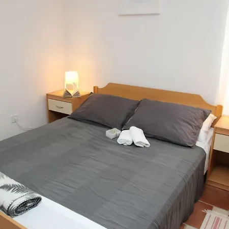 Haus Tiana Tatil Evi Vrsar
